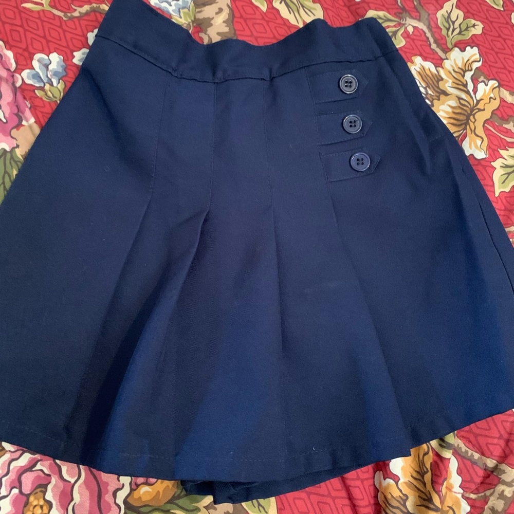 Girls sz 5 navy skort by Bugle Boy